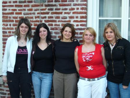 émilie, perrine, vaness, moi et élodie!!