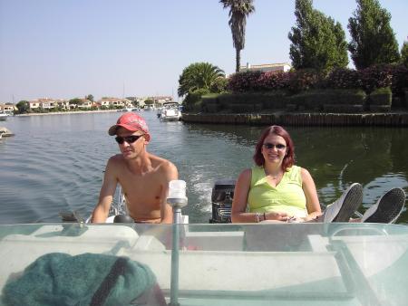 mon couz et moi sur son bateau