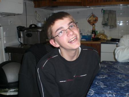 mon débile de frere!!
